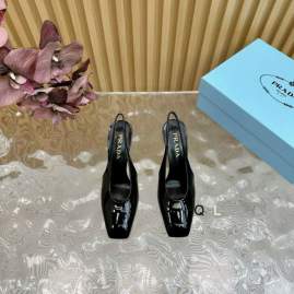 Picture of Prada Shoes _SKUPradasz35-408CMLL120319184